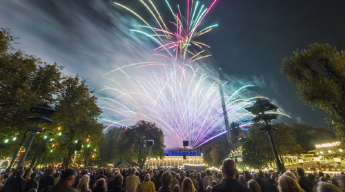 Fyrværkeri i Tivoli i København.